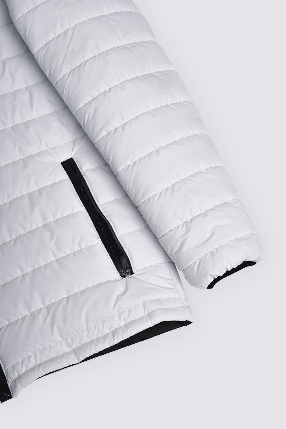 Insulated Puffer Jacket | Lightweight & Water-Resistant | White